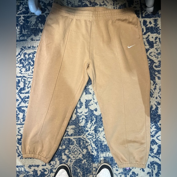 Nike Pants - Nike Women's Tan Joggers NEW
